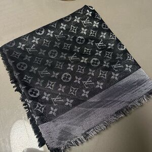 Louis Vuitton Black Monogram Scarf
